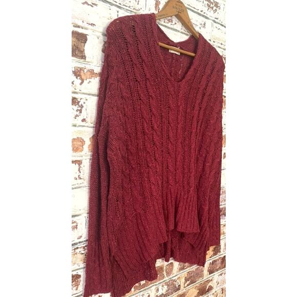 Altar'd State Rasberry Red Oversized Chunky V-Neck Knit Hi-Low Tunic Sweater - Picture 4 of 9